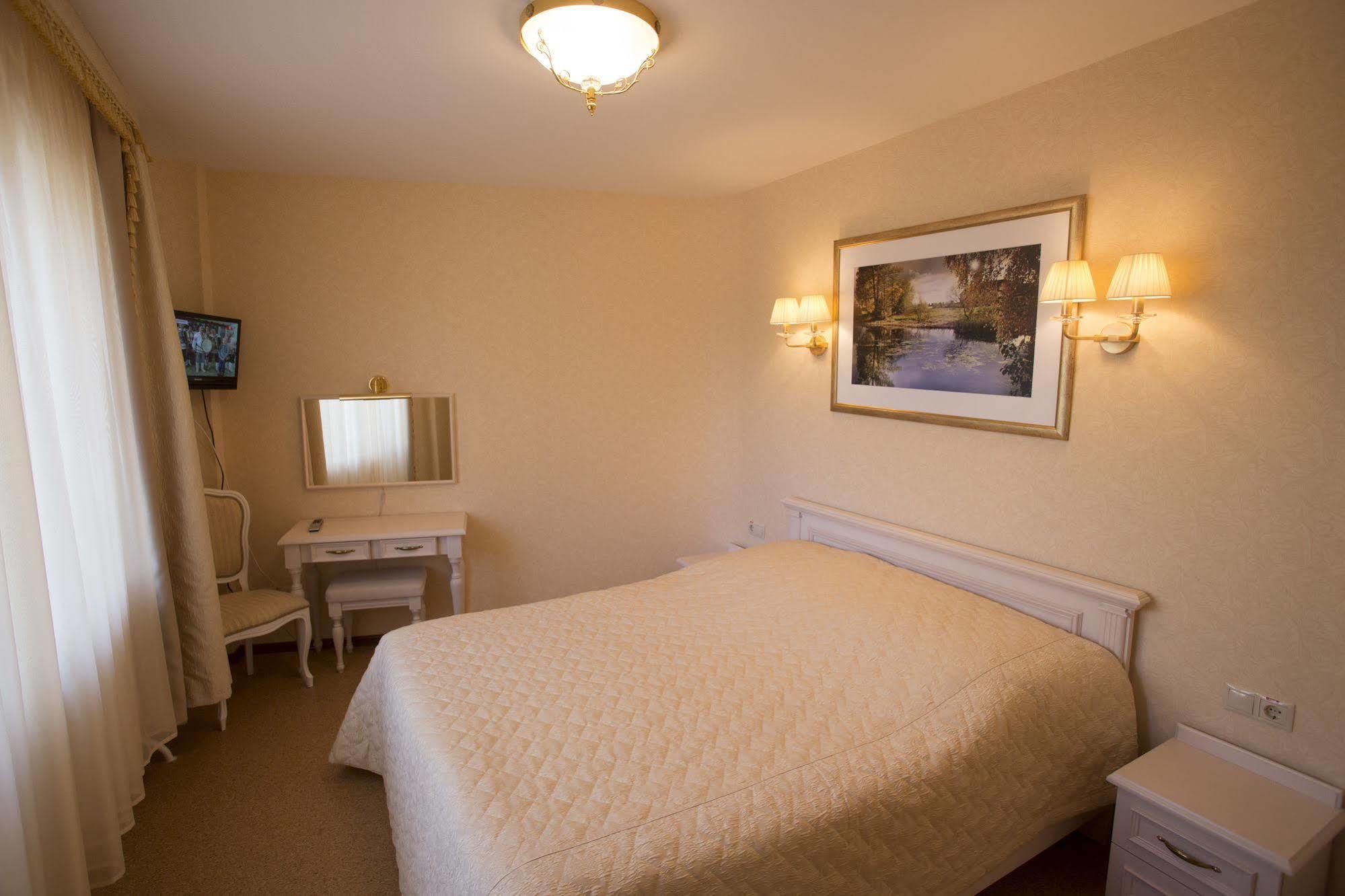 Voyage Hotel Минск Екстериор снимка