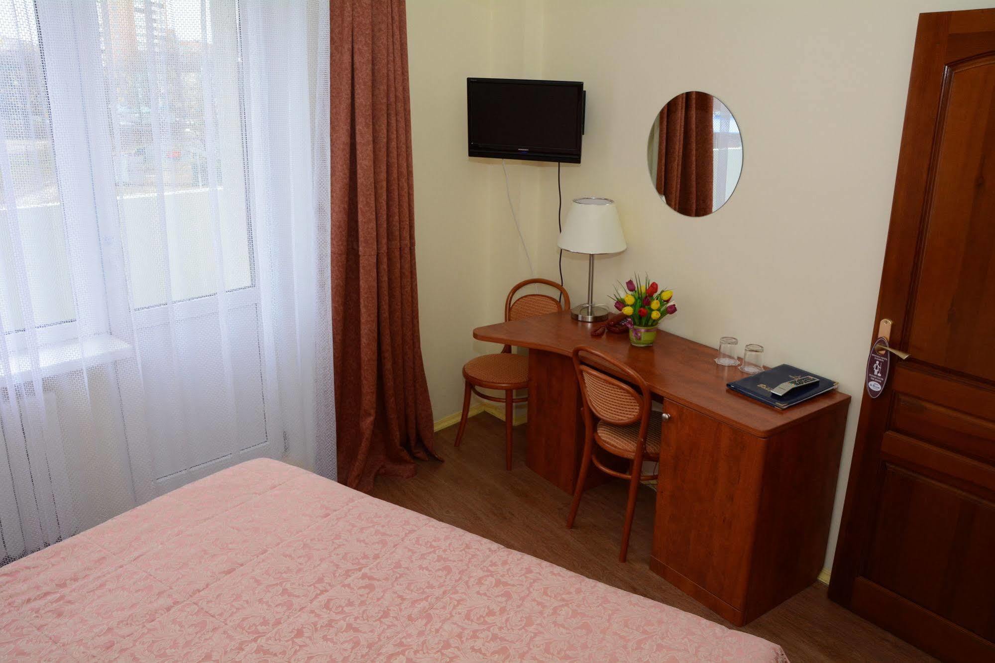 Voyage Hotel Минск Екстериор снимка