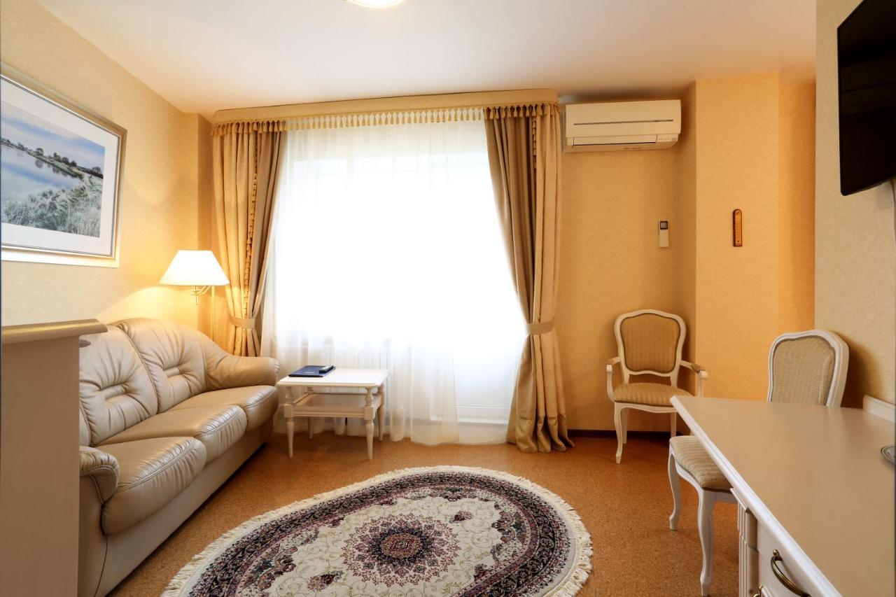 Voyage Hotel Минск Екстериор снимка